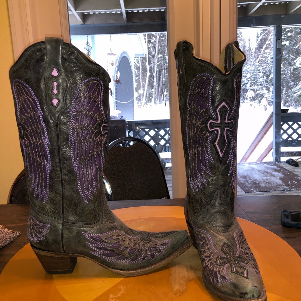 Never been worn Corral cowboy boots